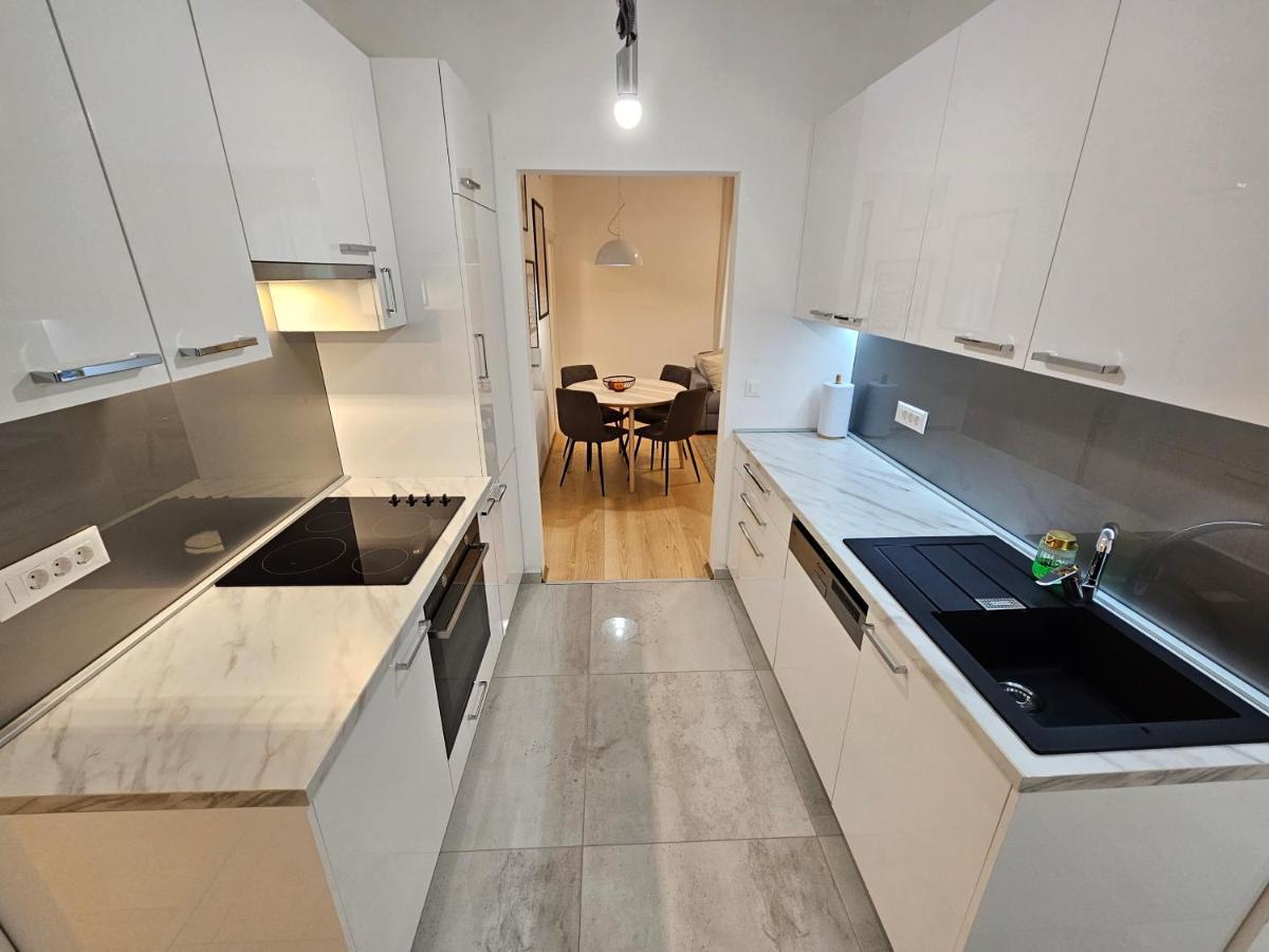 Cosy&Lux On Main Square, Korzo Rijeka Apartment Exterior photo