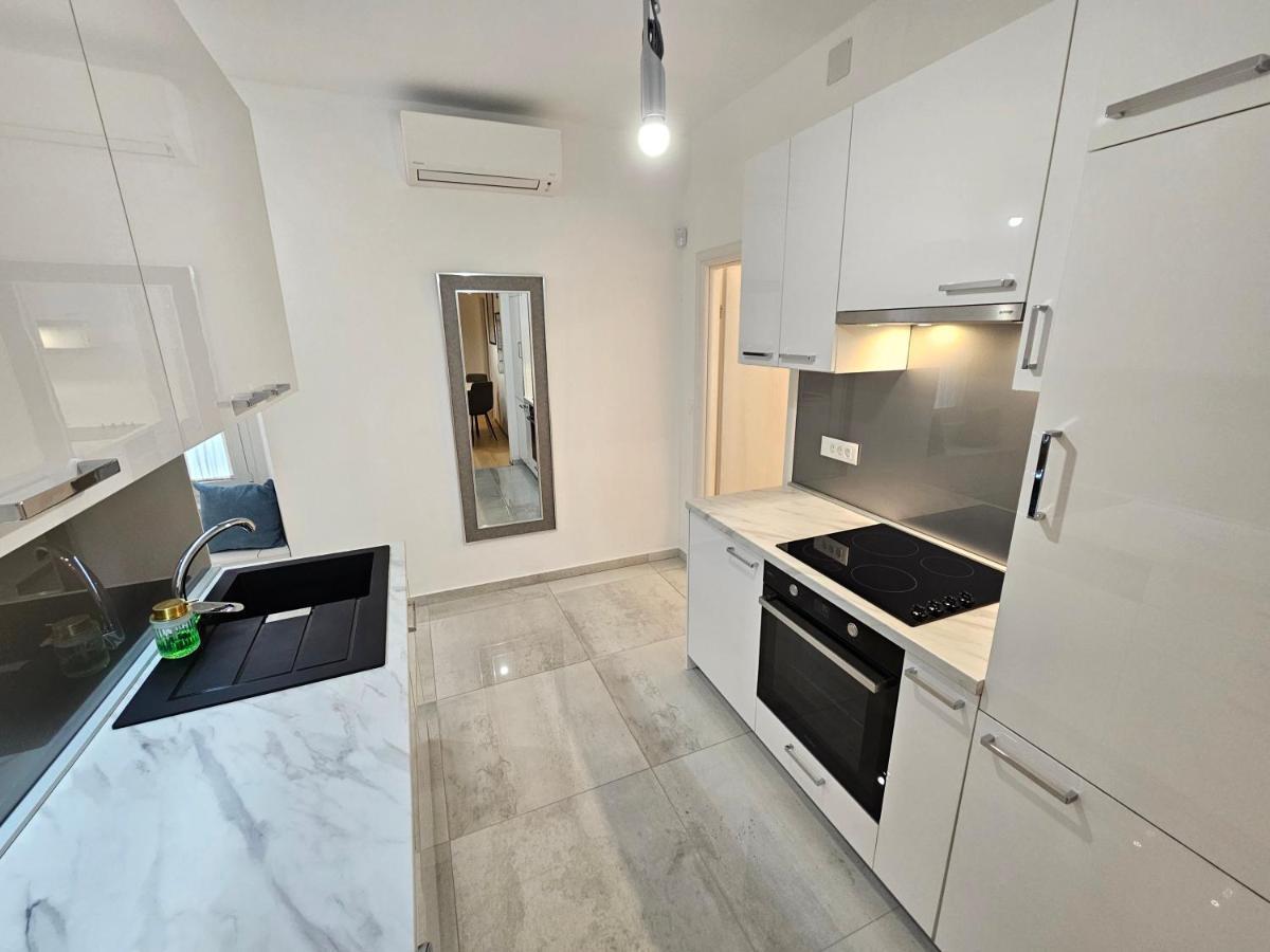 Cosy&Lux On Main Square, Korzo Rijeka Apartment Exterior photo