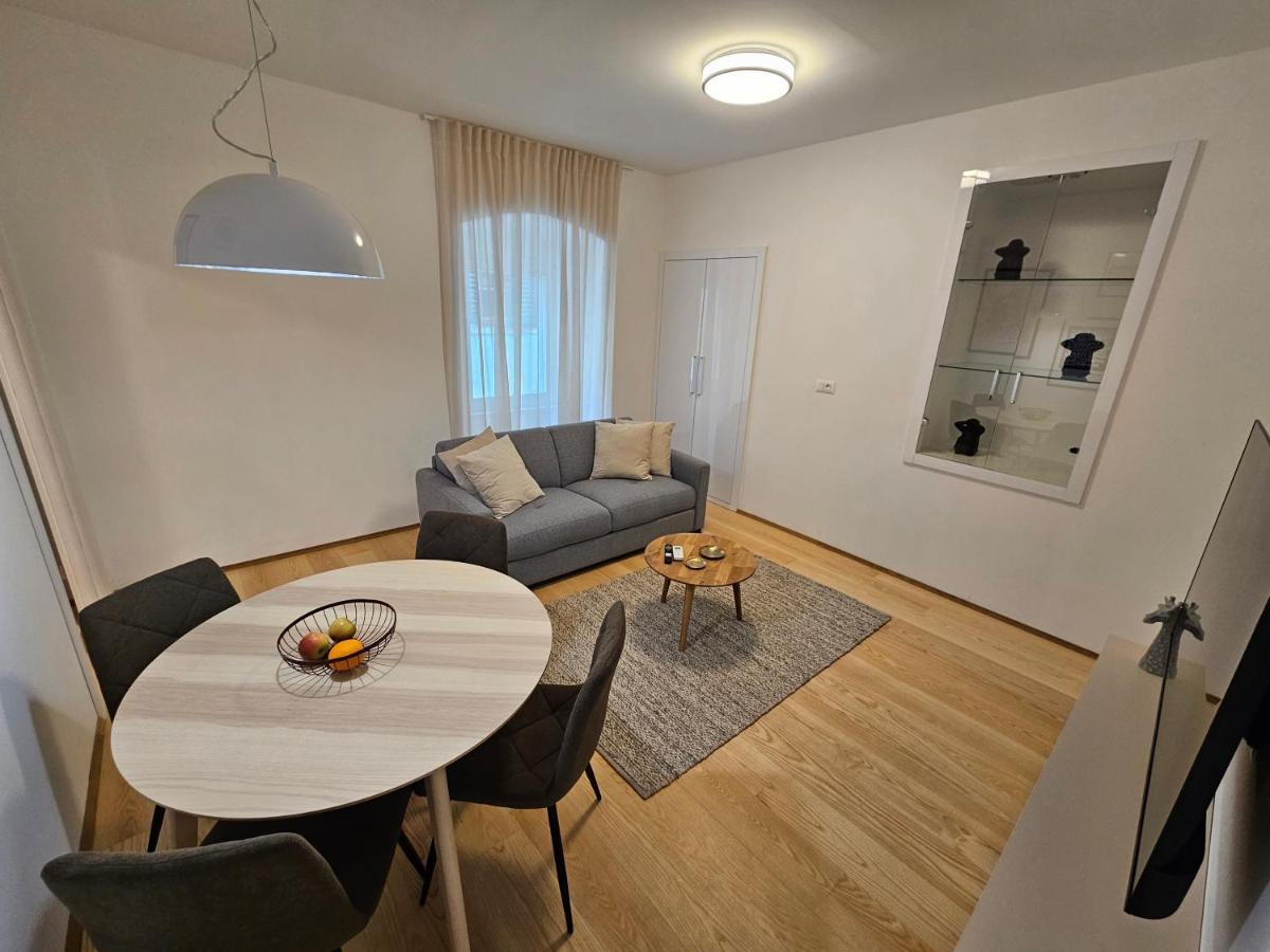Cosy&Lux On Main Square, Korzo Rijeka Apartment Exterior photo